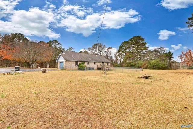 437 Old Six Mile Road, Somerville, AL 35670