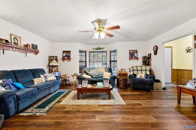 437 Old Six Mile Road, Somerville, AL 35670