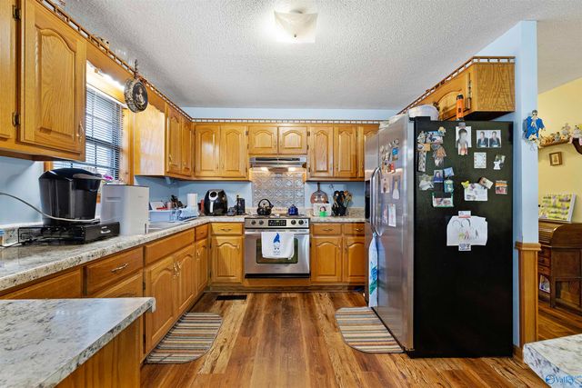 437 Old Six Mile Road, Somerville, AL 35670