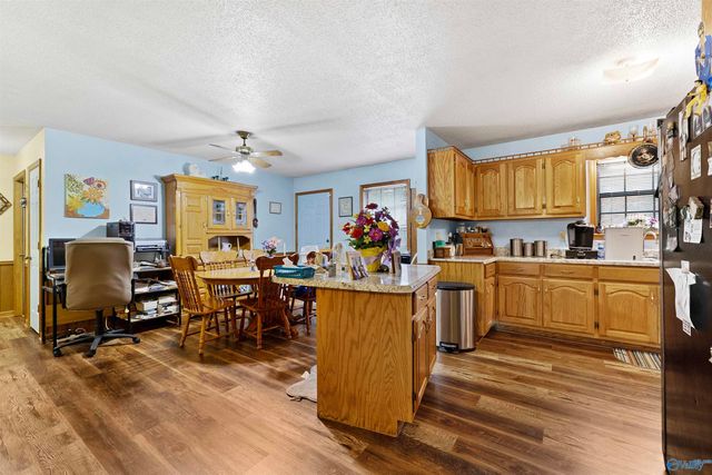 437 Old Six Mile Road, Somerville, AL 35670