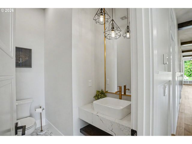 752 MACINNESS Ln, Salem, OR 97317
