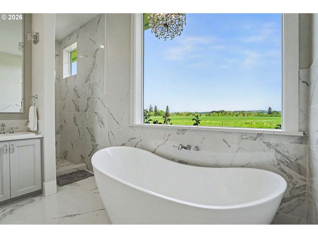 752 MACINNESS Ln, Salem, OR 97317