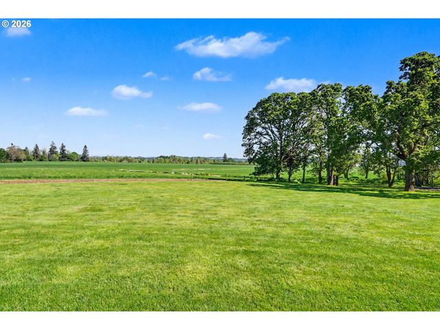 752 MACINNESS Ln, Salem, OR 97317