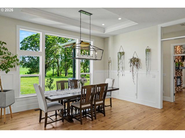 752 MACINNESS Ln, Salem, OR 97317