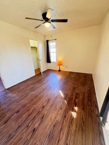 1748 E 53rd St, Odessa, TX 79762