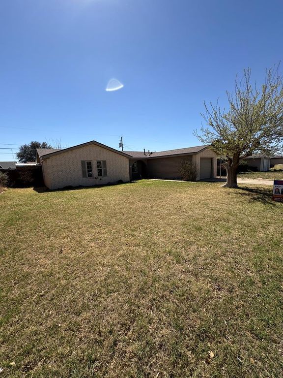 1748 E 53rd St, Odessa, TX 79762