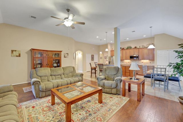 21394 Kings Mill Lane, Kingwood, TX 77339