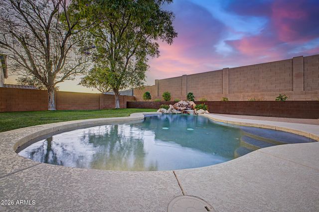 10562 W VIA DEL SOL --, Peoria, AZ 85383