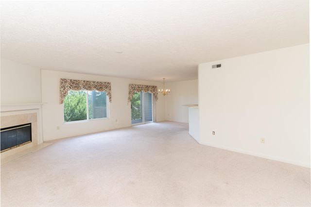 1465 Atlanta Court, 202, Florence, KY 41042
