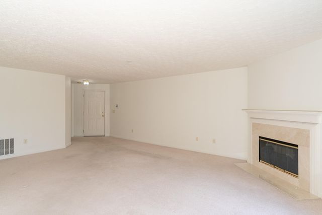 1465 Atlanta Court, 202, Florence, KY 41042