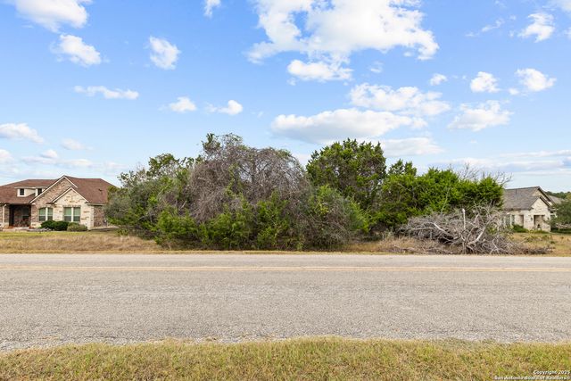 737 Long Meadow, Spring Branch, TX 78070
