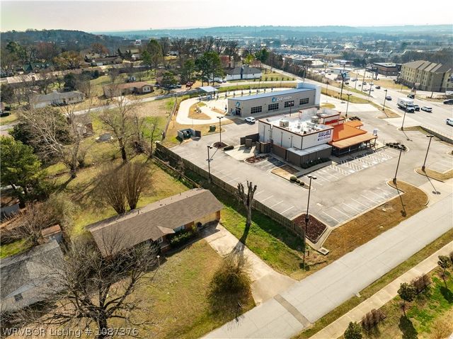 2415 64th Street, Fort Smith, AR 72903