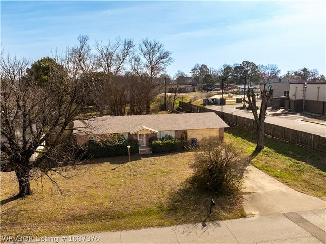 2415 64th Street, Fort Smith, AR 72903