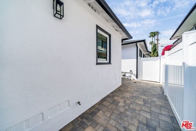 1258 Mariposa Street B, Glendale, CA 91205