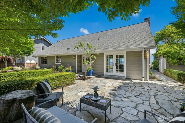 15628 Point Monroe Drive NE, Bainbridge Island, WA 98110