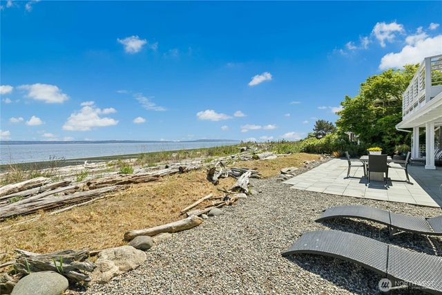 15628 Point Monroe Drive NE, Bainbridge Island, WA 98110