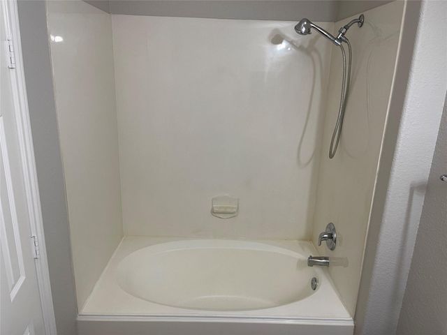 9122 River Dale Canyon Lane, Humble, TX 77338