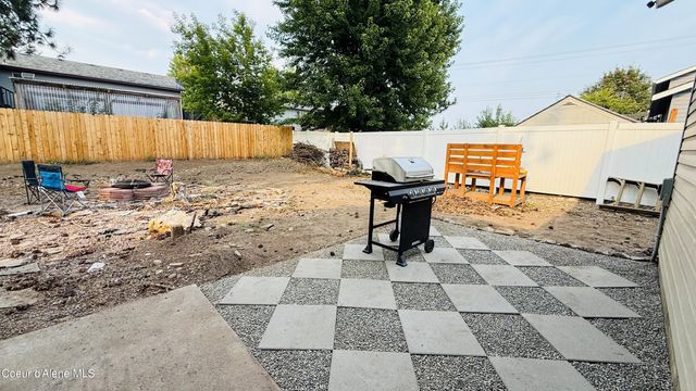 6451 W Tombstone ST, Rathdrum, ID 83858