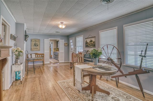 601 South Masonic Street, Bellville, TX 77418