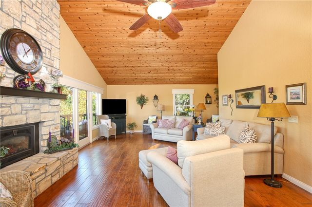 583 Plymouth Street, Cambria, CA 93428