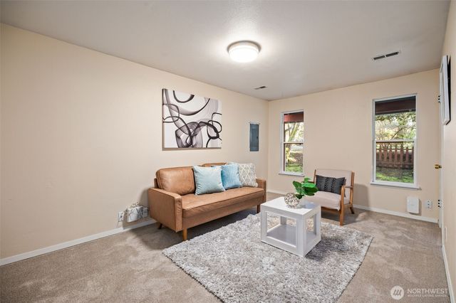 13808 Cascadian Way, Everett, WA 98208