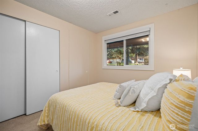 13808 Cascadian Way, Everett, WA 98208