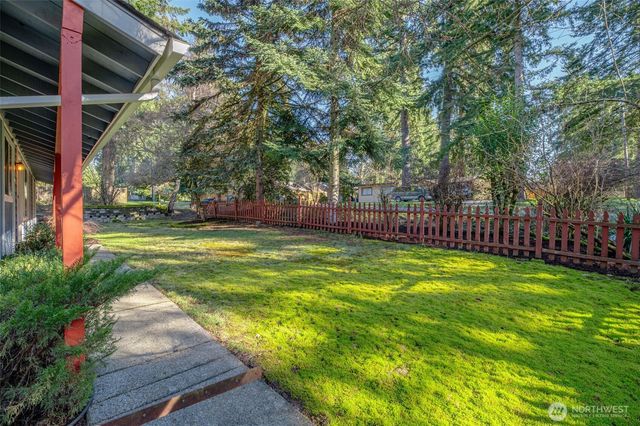 13808 Cascadian Way, Everett, WA 98208