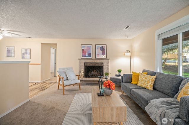 13808 Cascadian Way, Everett, WA 98208