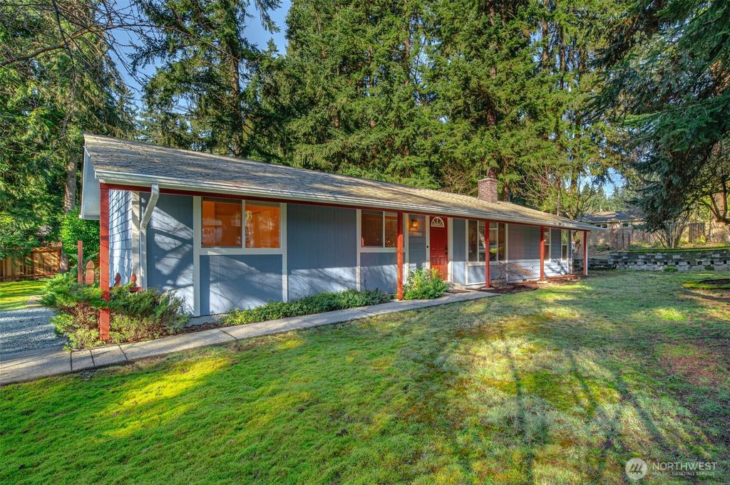 13808 Cascadian Way, Everett, WA 98208