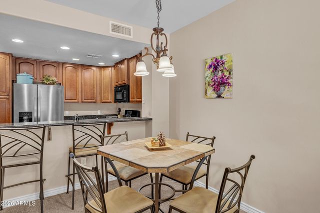 5450 E DEER VALLEY Drive E 1201, Phoenix, AZ 85054