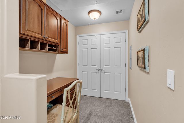 5450 E DEER VALLEY Drive E 1201, Phoenix, AZ 85054