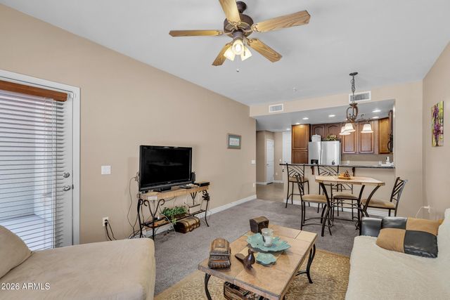 5450 E DEER VALLEY Drive E 1201, Phoenix, AZ 85054