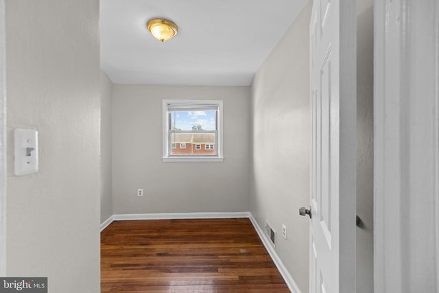 136 BLADEN RD, Essex, MD 21221