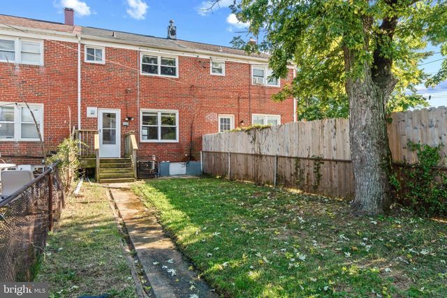 136 BLADEN RD, Essex, MD 21221