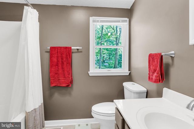 199 NEILL RUN RD, Delta, PA 17314