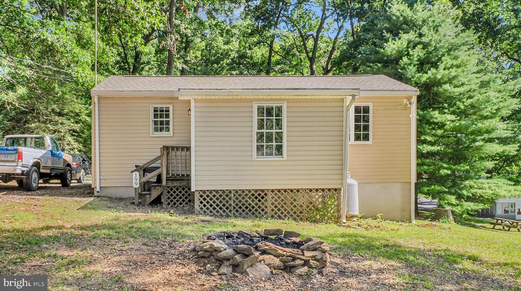 199 NEILL RUN RD, Delta, PA 17314
