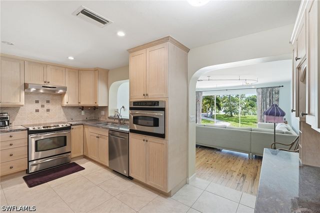 1316 Rordon AVE, Naples, FL 34103