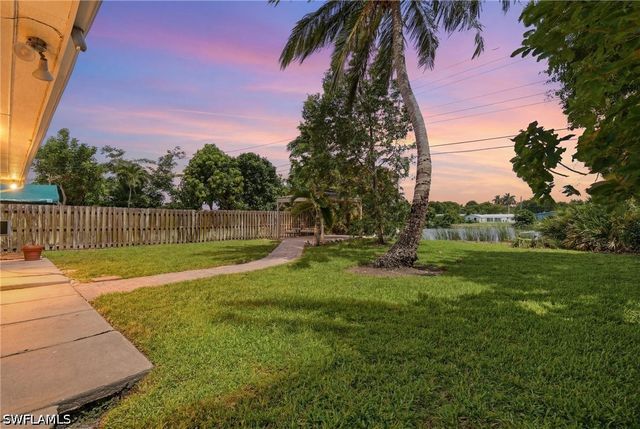1316 Rordon AVE, Naples, FL 34103