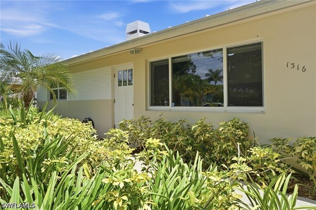 1316 Rordon AVE, Naples, FL 34103