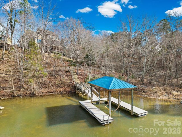 12039 Spinnaker Drive, Tega Cay, SC 29708