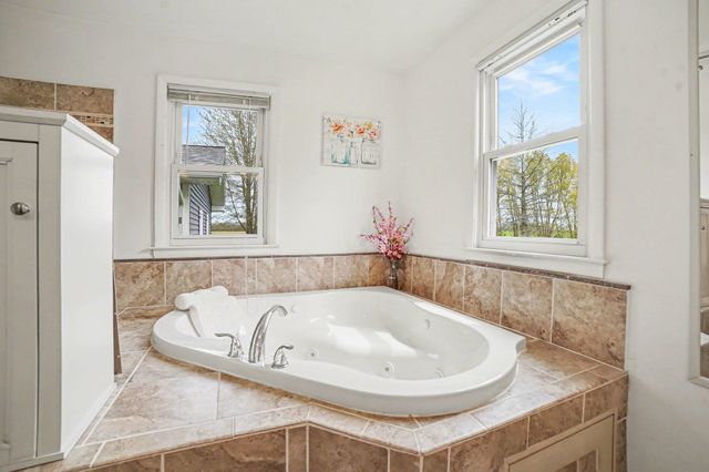 9780 Garfield Road, Freeland, MI 48623