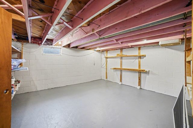 9780 Garfield Road, Freeland, MI 48623