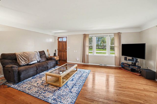 9780 Garfield Road, Freeland, MI 48623