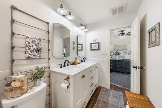 410 Shawnee Drive, Montgomery, TX 77316