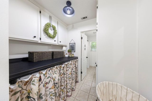 410 Shawnee Drive, Montgomery, TX 77316