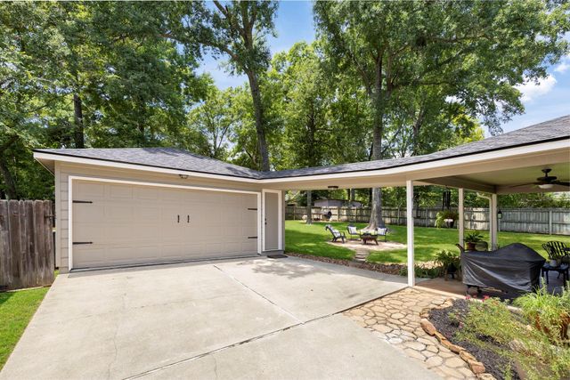 410 Shawnee Drive, Montgomery, TX 77316