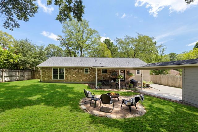 410 Shawnee Drive, Montgomery, TX 77316