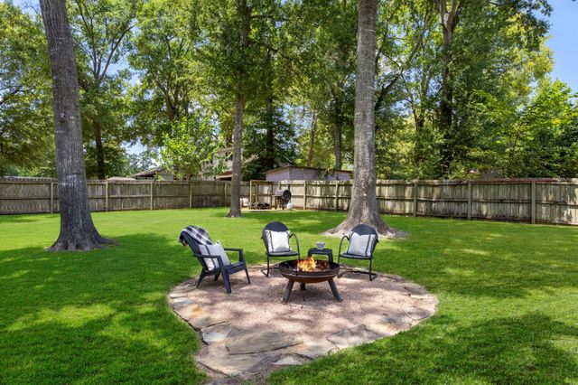 410 Shawnee Drive, Montgomery, TX 77316