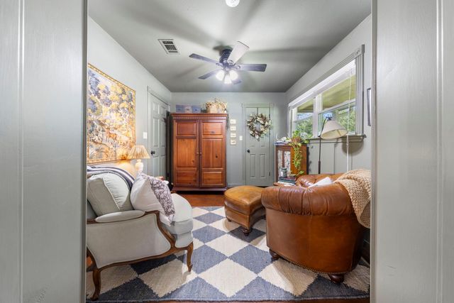 410 Shawnee Drive, Montgomery, TX 77316