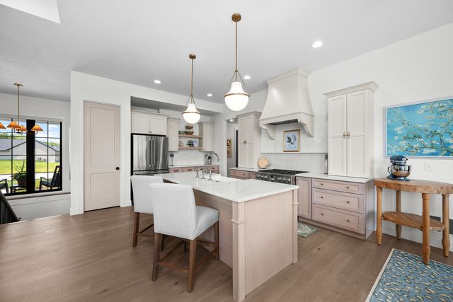 7131 Alvie Lane, Bettendorf, IA 52722